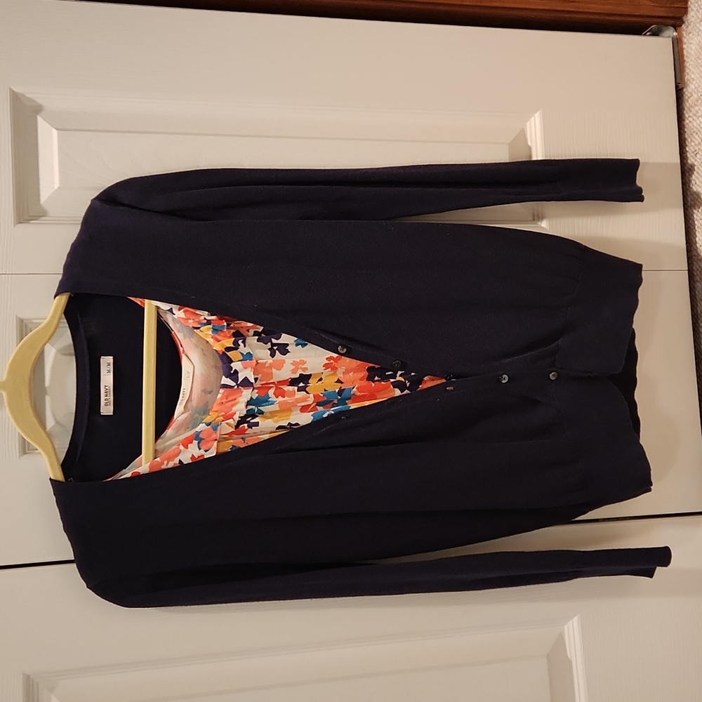 Cute spring time cardigan combo from Old Navy, size small/medium